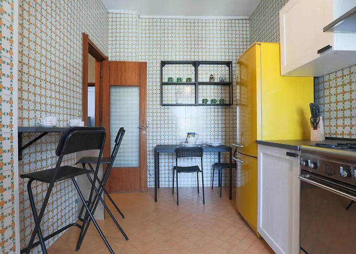 Guesthost - Irno Bright Apartament *